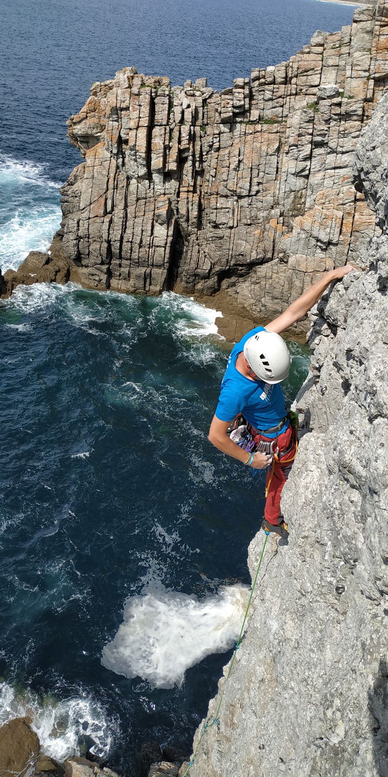 ClimbingAway, les sites d'escalade falaises et blocs du monde entier