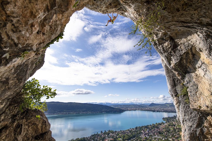 ClimbingAway, les sites d'escalade falaises et blocs du monde entier