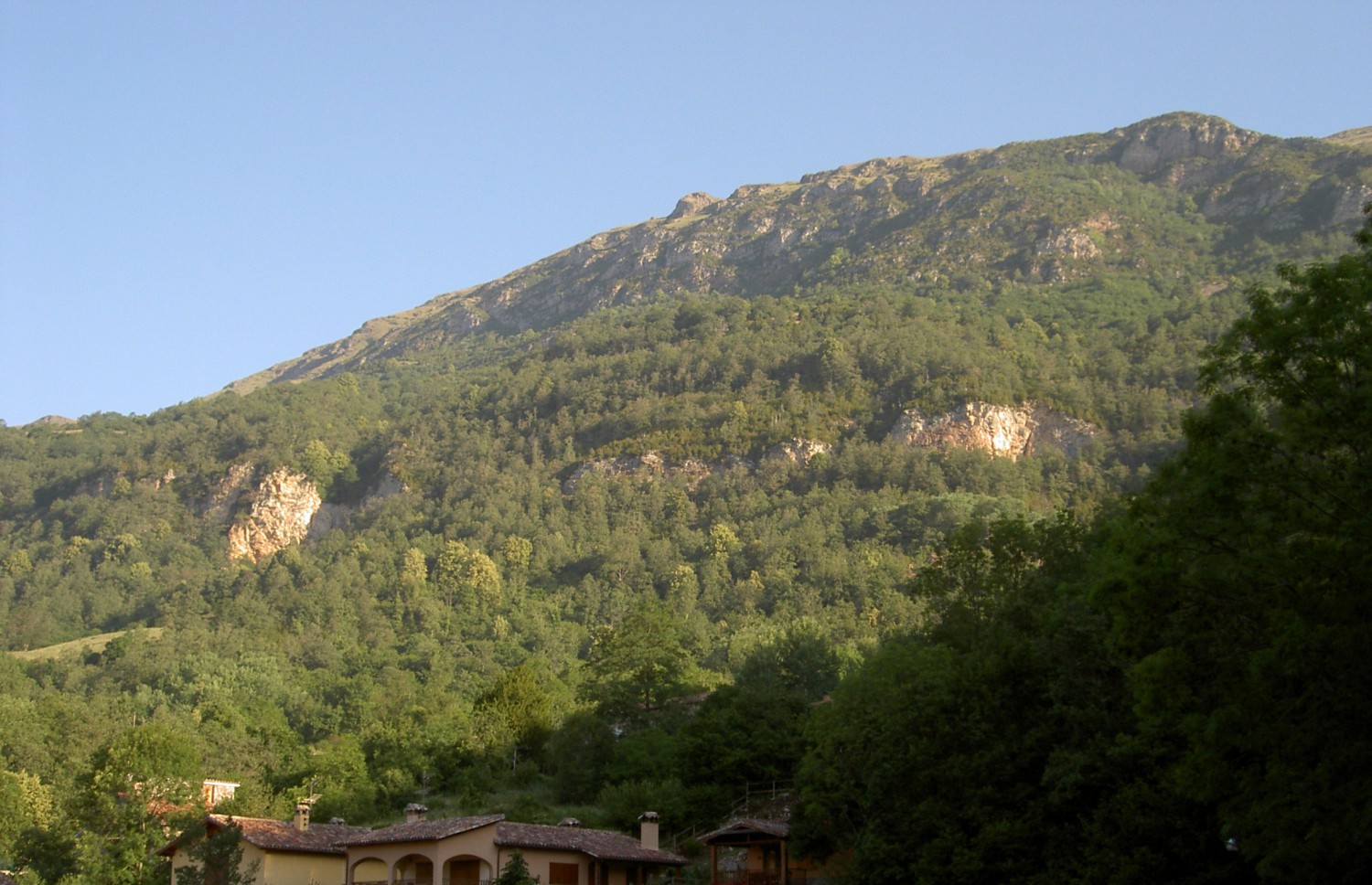 Site d'escalade Ogassa info, topo, localisation...