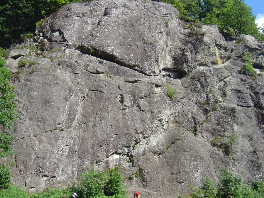 Site d'escalade La Roche du Cerf  info, topo, localisation...