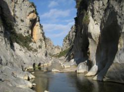Vue du magnifique canyon du Gouleyrous et secteur A corps & à cris / Tautavel (Les Gouleyrous)